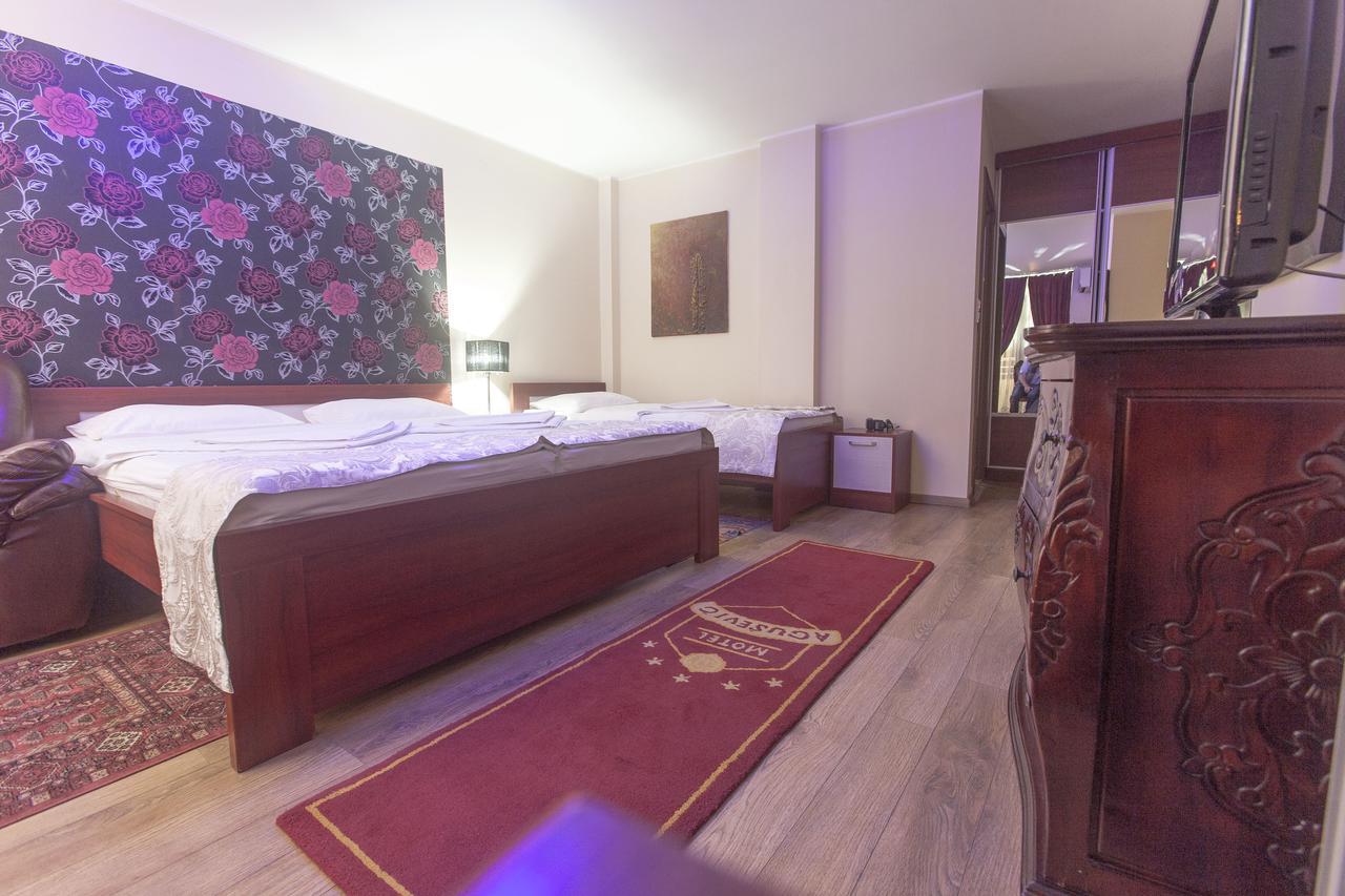 B&B Agusevic 新帕扎尔 外观 照片