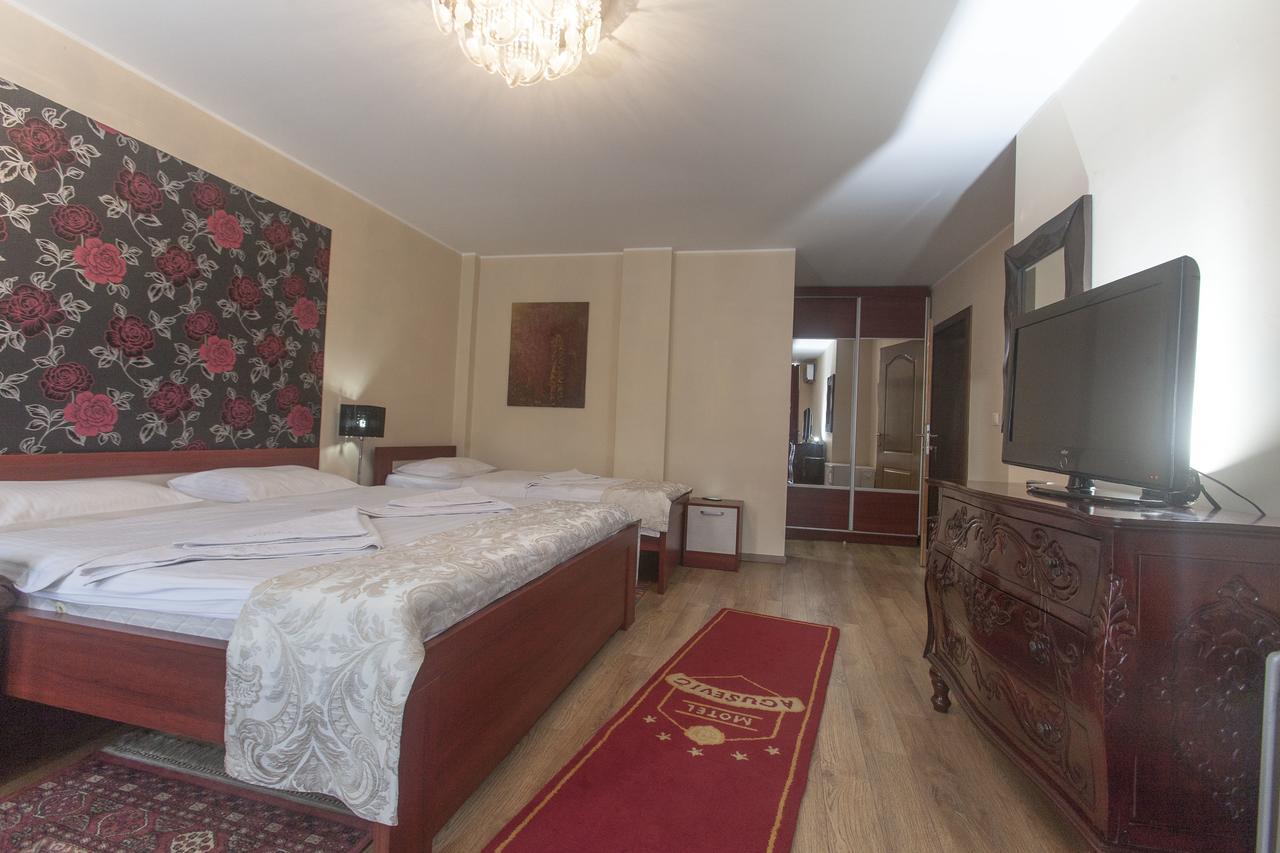 B&B Agusevic 新帕扎尔 外观 照片