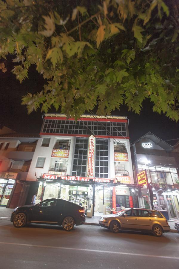 B&B Agusevic 新帕扎尔 外观 照片